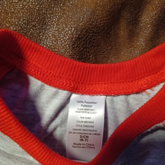 Christmas child's 6/7 PJ's - Picture 4 of 4